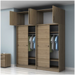 Ντουλάπα ρούχων Regio  τετράφυλλη συρόμενη με πατάρι χρώμα καρυδί 200x60x240εκ. - Image 2